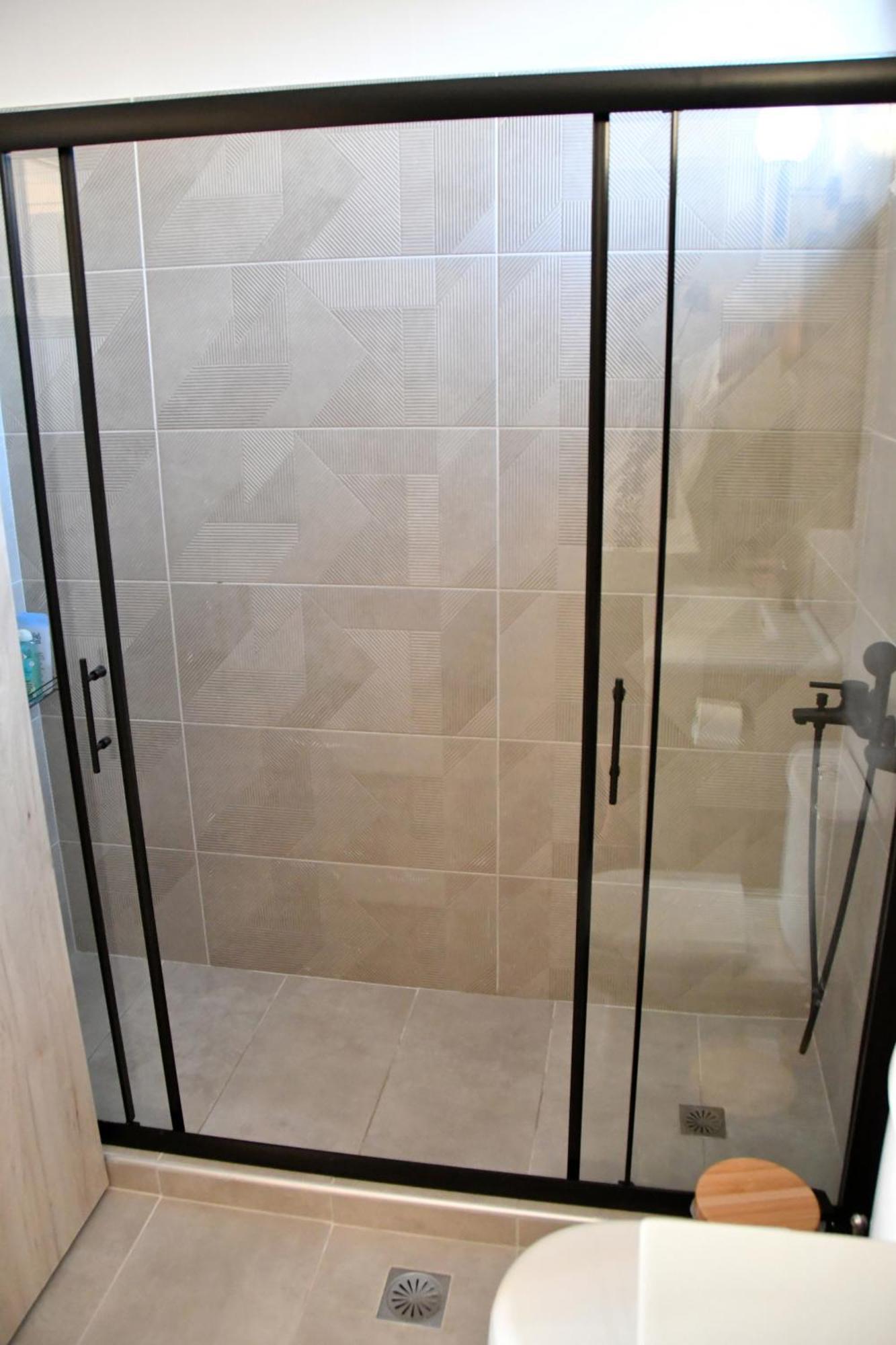 Appartamento Polles Εlies Cozy Αpartment Aegina Esterno foto