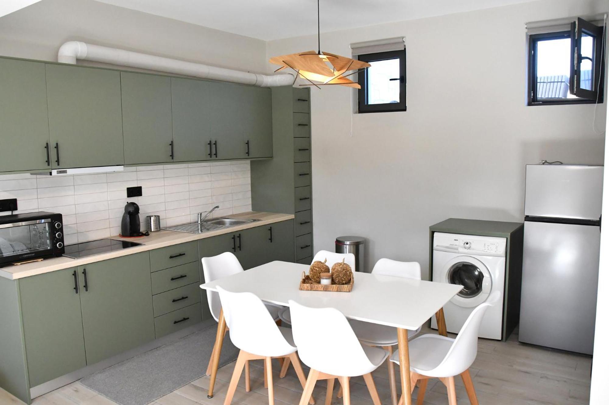 Appartamento Polles Εlies Cozy Αpartment Aegina Esterno foto