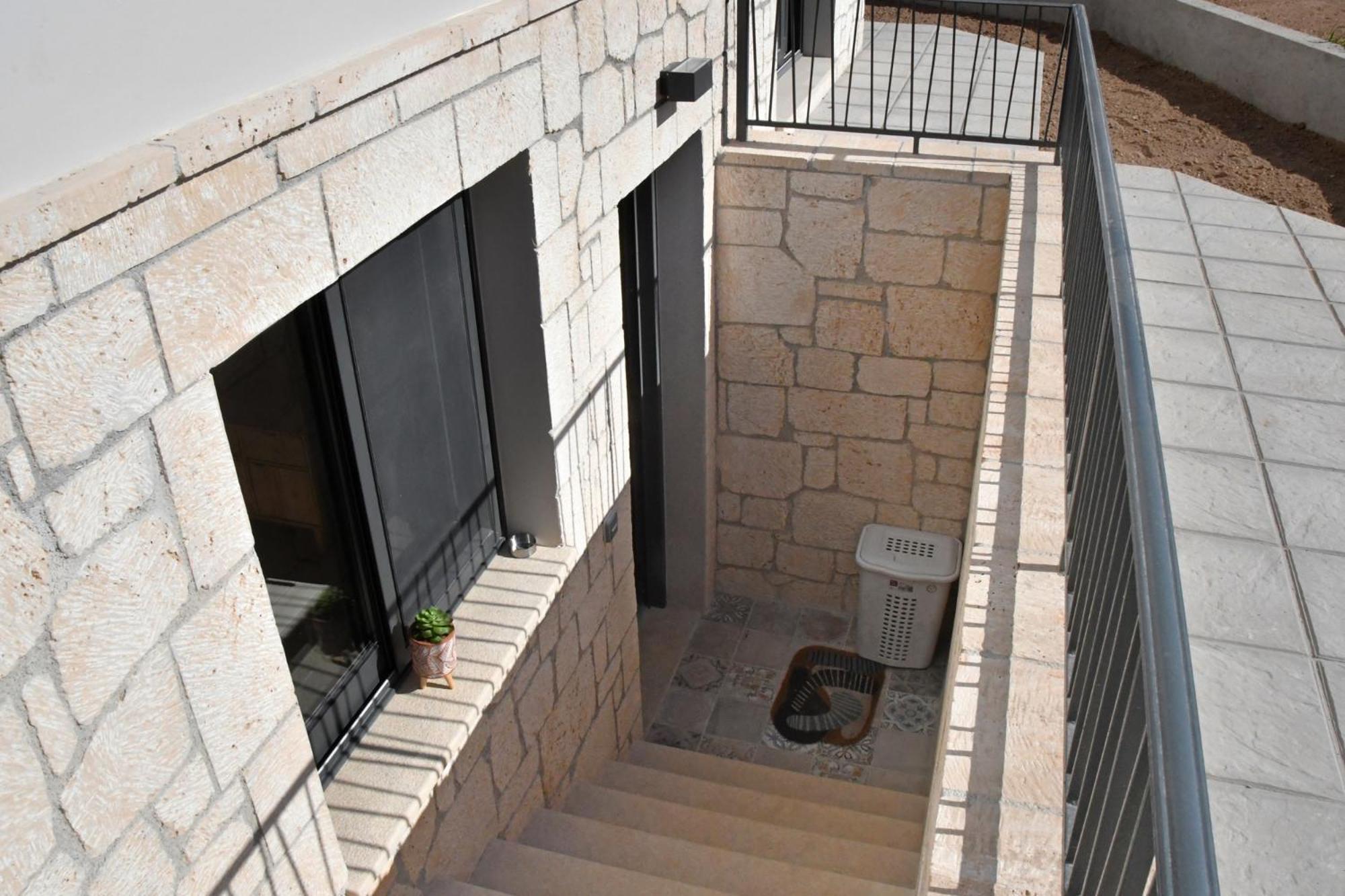 Appartamento Polles Εlies Cozy Αpartment Aegina Esterno foto