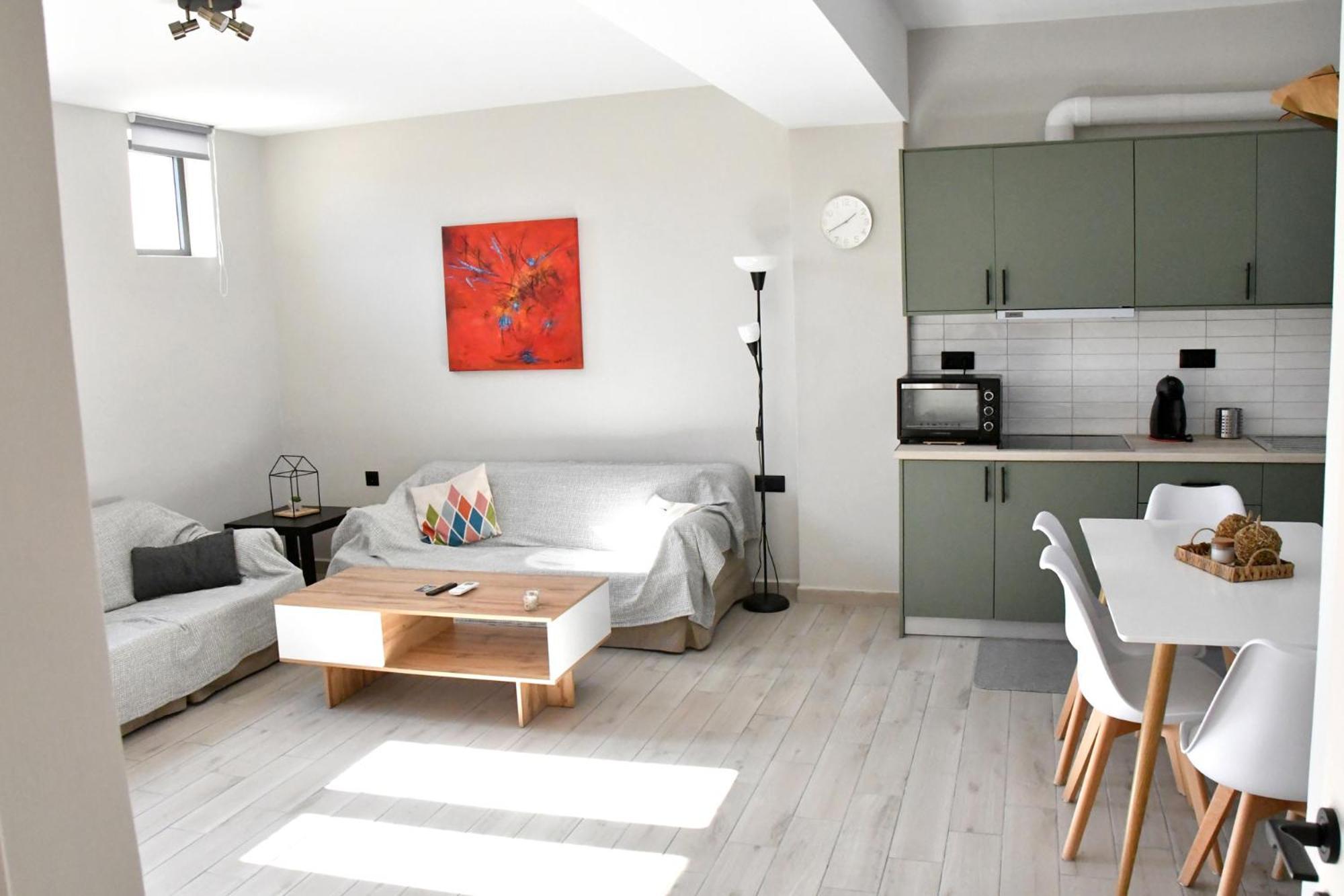 Appartamento Polles Εlies Cozy Αpartment Aegina Esterno foto